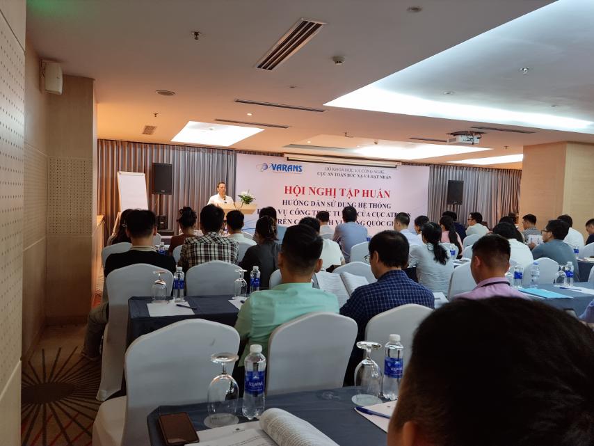 Hội nghị Tập huấn hướng dẫn sử dụng Hệ thống dịch vụ công trực tuyến của Cục An toàn bức xạ và hạt nhân trên cổng Dịch vụ công quốc gia tại Hà Nội